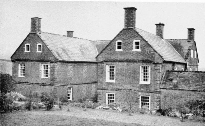 Bettiscombe Manor the screaming skull real life ghost stories 10 Terrifying Real-Life Ghost Stories That Defy Rational Explanation 15 Bettiscombe Manor the screaming skull real life ghost stories