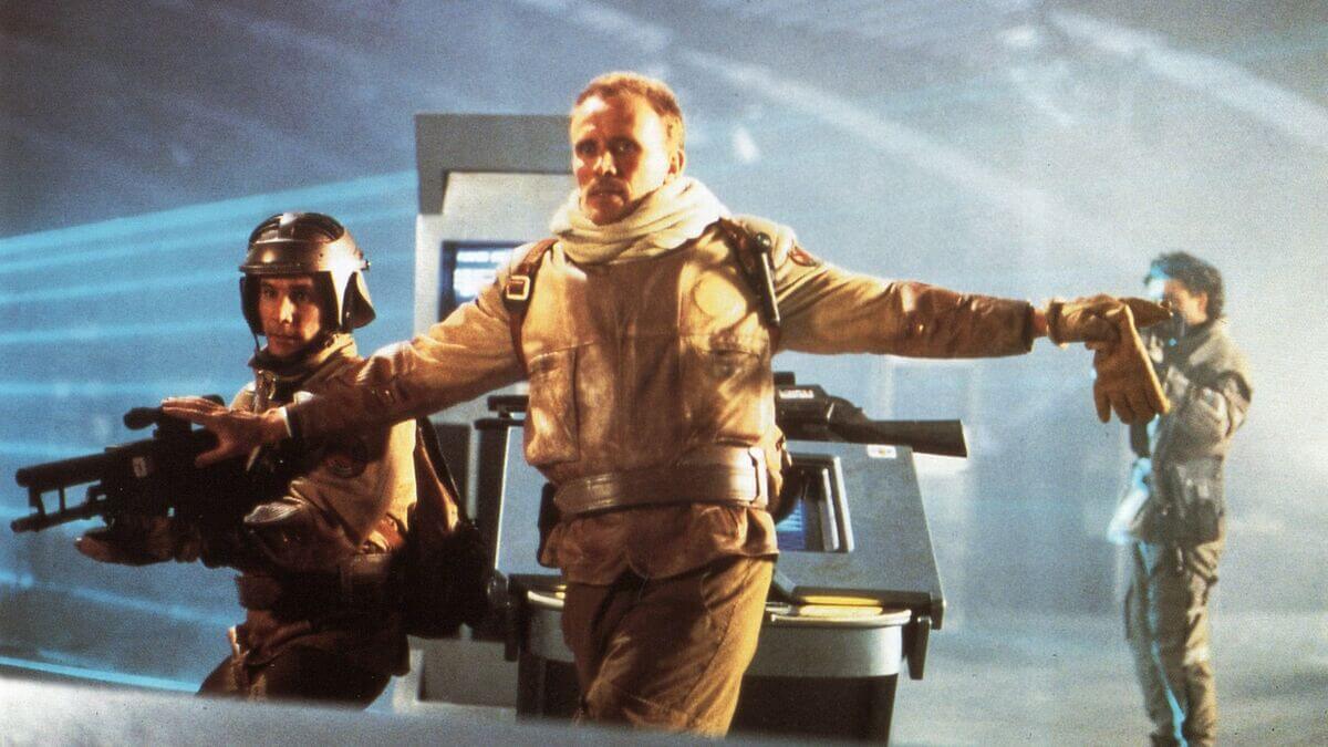 screamers 1995 evil robots killer machines Killer Robots & Malicious Machines: 20 Films That Will Have You Pulling the Plug! 12 screamers 1995 evil robots killer machines